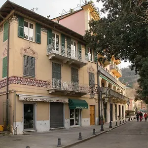 https://appartamento-della-piazza.hotelitalianriviera.com
